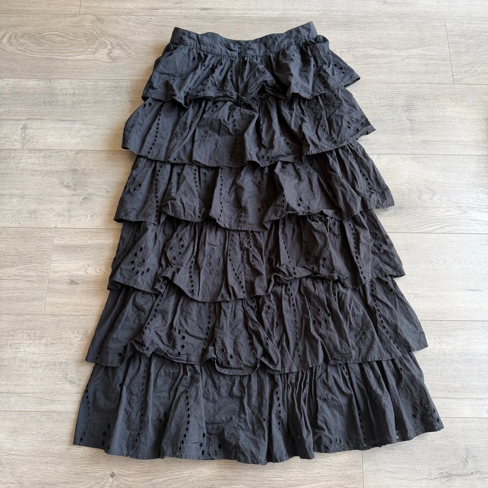 Forever that Girl tiered eyelet ruffle maxi skirt - size medium - black - Picture 4 of 8
